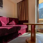 Keyone Hotel 3*
